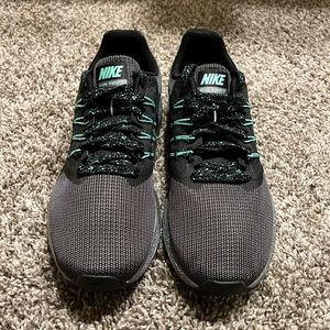 NWOT Nike Run Swift Shoes